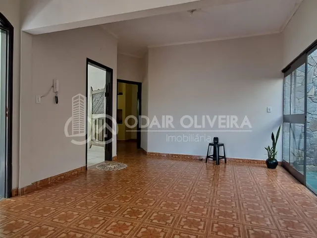 Imagem 15: Casa Disponivel, Venda e Locação no Bairro Maria Parreira em Itau de Minas - Mg