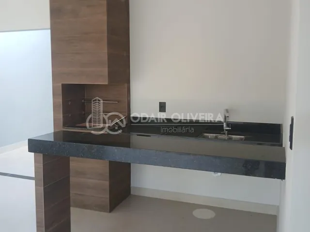 Imagem 5: Casa a Venda com 3 Dormitorios no Parque das Aroeiras - Passos - Mg