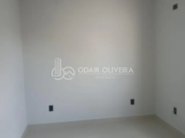 Imagem 9: Casa a Venda com 3 Dormitorios no Parque das Aroeiras - Passos - Mg