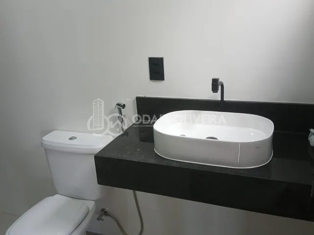 Imagem 11: Casa a Venda com 3 Dormitorios no Parque das Aroeiras - Passos - Mg