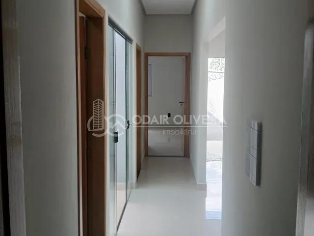 Imagem 12: Casa a Venda com 3 Dormitorios no Parque das Aroeiras - Passos - Mg