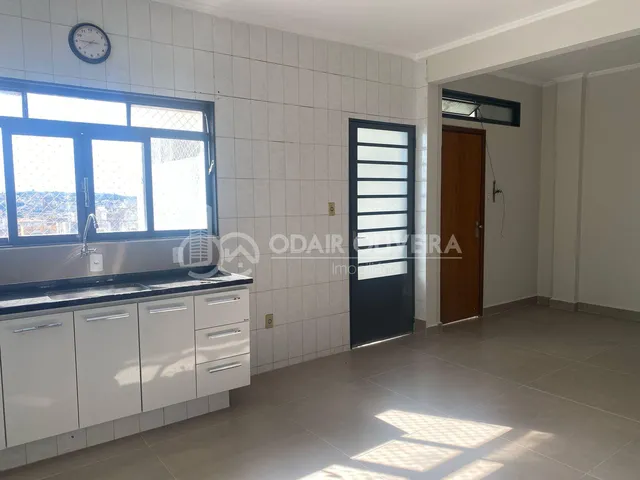 Imagem 6: Apartamento com 3 Sacadas,Suite Disponivel - Venda e Locação,Muarama - Passos-Mg