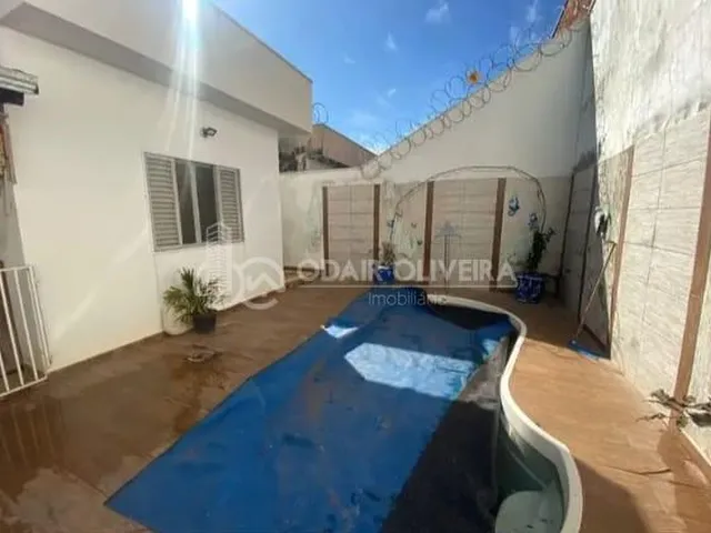 Imagem 5: Casa a Venda com 3 Dormitorios Sendo 1 Suíte no Bairro Vila Rica, Passos - Mg