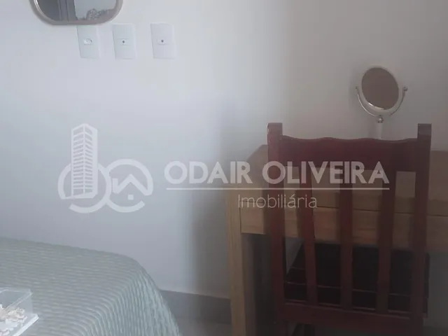 Imagem 12: Apartamento no Centro com Armários Embutidos, Dois Quartos e Uma Suíte