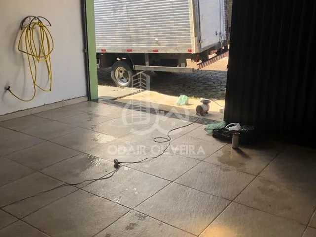 Imagem 13: Casa a Venda com Cozinha Externa no Bairro santa Luzia, Passos - Mg