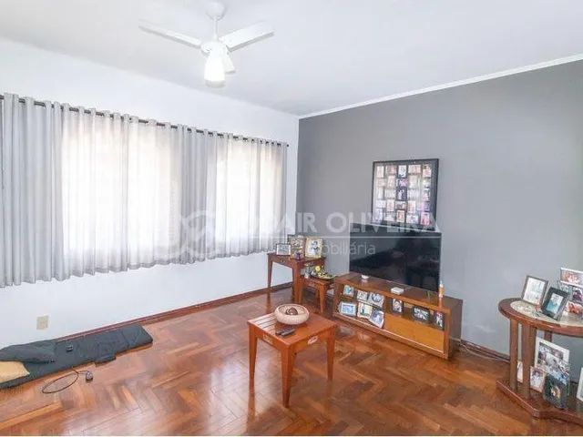 Imagem 2: Casa a Venda com 3 Dormitorios Sendo 1 Suite no Eldorado, Passos - Mg