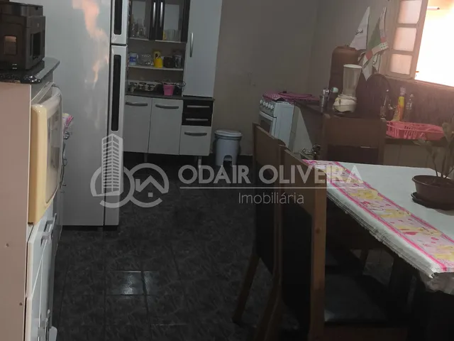 Imagem 2: Vende Casa no Bairro Califórnia, Próxima a Avenida Liquinha Silveira