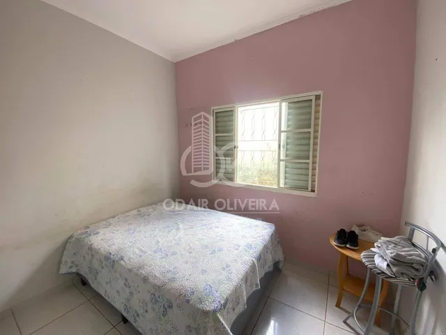 Imagem 6: Casa com 3 Dormitorios a Venda no Bairro Aclimação - Passos - Mg