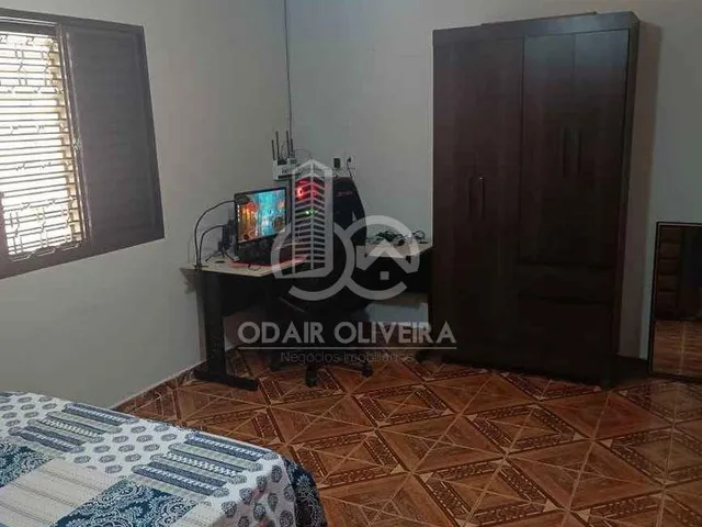 Imagem 8: Casa com 3 Dormitórios Sendo 1 Suíte a Venda no Jardim santa Luzia Passos - Mg