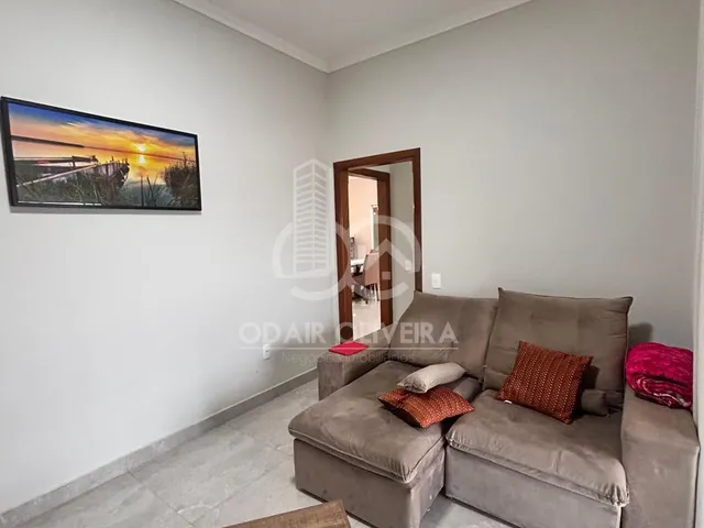 Imagem 7: Casa a Venda com Suíte Closet no Parque das Aroeiras, Passos - Mg