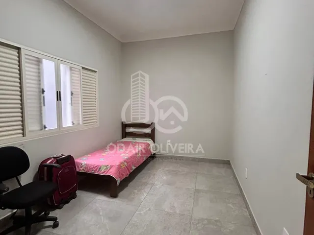 Imagem 12: Casa a Venda com Suíte Closet no Parque das Aroeiras, Passos - Mg