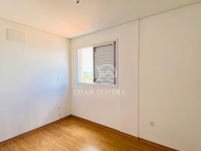 Imagem 15: Apartamento Novo no Centro da Cidade, 2 Quartos Mais 1 Suíte