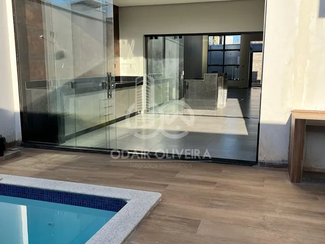 Imagem 4: Casa com 3 Dormitórios e Piscina a Venda no Bairro Jardim Cidade - Passos - Mg