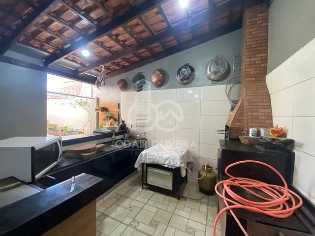 Imagem 8: Casa com Área Gourmet, Churrasqueira, Á Venda no Recanto da Harmonia, Passos - Mg
