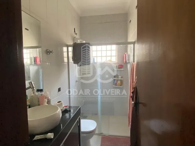 Imagem 16: Casa com Área Gourmet, Churrasqueira, Á Venda no Recanto da Harmonia, Passos - Mg