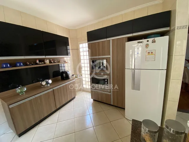 Imagem 8: Casa a Venda com 2 Luxuosas Suítes com Hidromassagem - Vila Rica - Passos - Mg