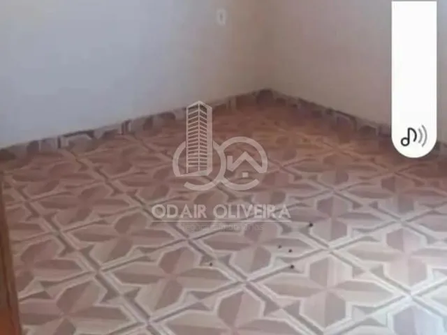 Imagem 4: Casa com Dois Dormitórios a Venda no Vila São José - Passos - Mg
