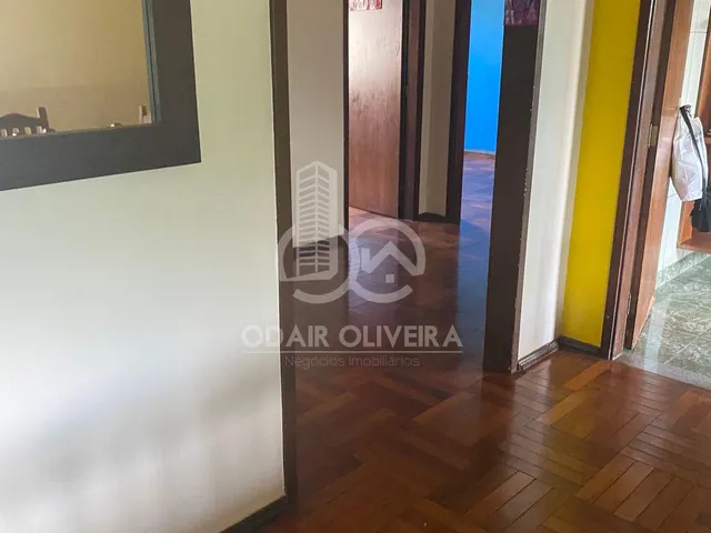 Imagem 2: Casa a Venda com 2 Dormitorios e Suíte com Banheira - Muarama - Passos - Mg