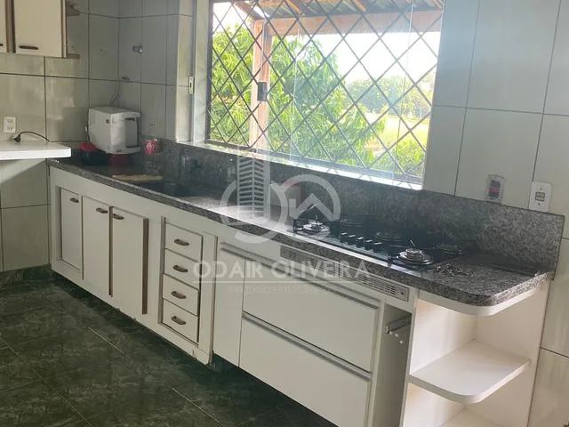 Imagem 9: Casa a Venda com 2 Dormitorios e Suíte com Banheira - Muarama - Passos - Mg