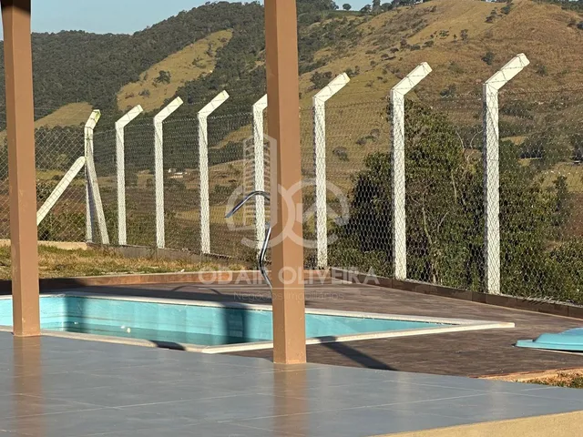 Imagem 12: Sitio de 1 Hectare a Venda, com 2 Dormitorios e Suíte - Mumbuca, Passos - Mg