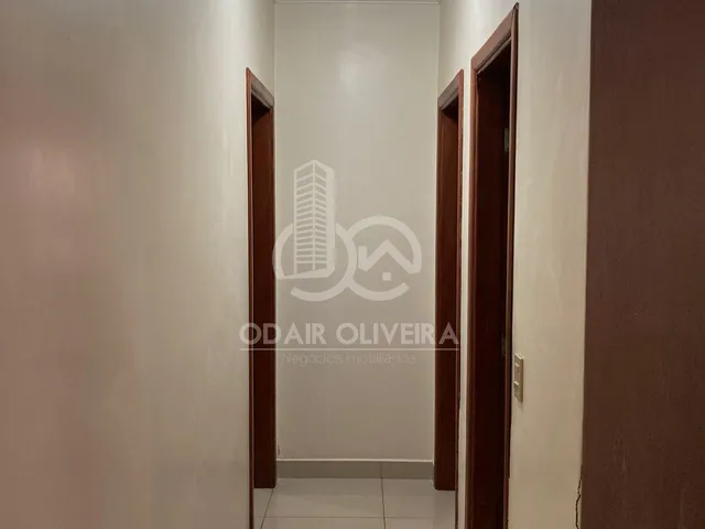 Imagem 12: Casa com Salão, Suíte e Piscina À Venda, Muarama, Passos - Mg