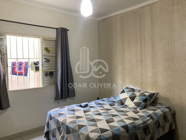 Imagem 11: Casa com Salão, Suíte e Piscina À Venda, Muarama, Passos - Mg