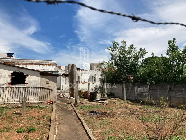 Imagem 4: Terreno de 300M a Venda no Jardim Centenario - Passos - Mg