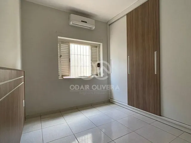 Imagem 2: Casa com 3 Quartos, 3 Banheiros À Venda, Centro, Passos - Mg