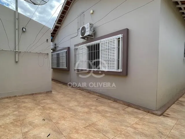 Imagem 9: Casa com 3 Quartos, 3 Banheiros À Venda, Centro, Passos - Mg