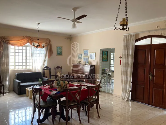Imagem 16: Casa a Venda com 3 Quartos e Pscina com Sauna - Eldorado, Passos - Mg