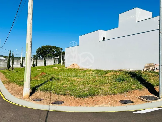 Imagem: Terreno de Esquina a Venda Condomínio Libano
