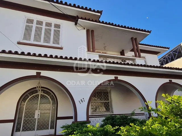 Imagem: Casa Grande no Centro de Passos Venda Locação
