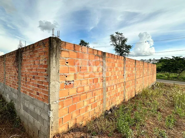 Imagem 4: Terreno Plano e Murado de 200M À Venda, Bairro Mirante do Vale, Passos - Mg