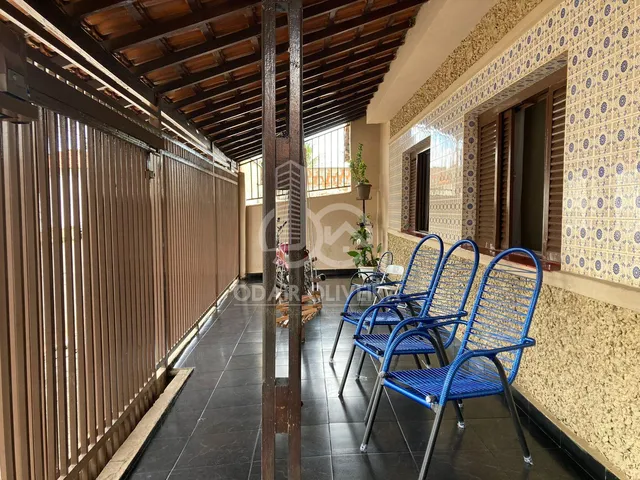 Imagem 5: Casa Grande com 3 Dormitório e Wc À Venda, Bairro Exposição, Passos - Mg