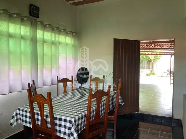 Imagem 14: Casa Grande com 3 Dormitório e Wc À Venda, Bairro Exposição, Passos - Mg