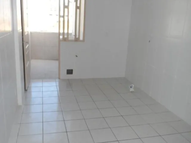 Imagem 7: Amplo Apartamento de 2 Quartos para Alugar no Estreito!