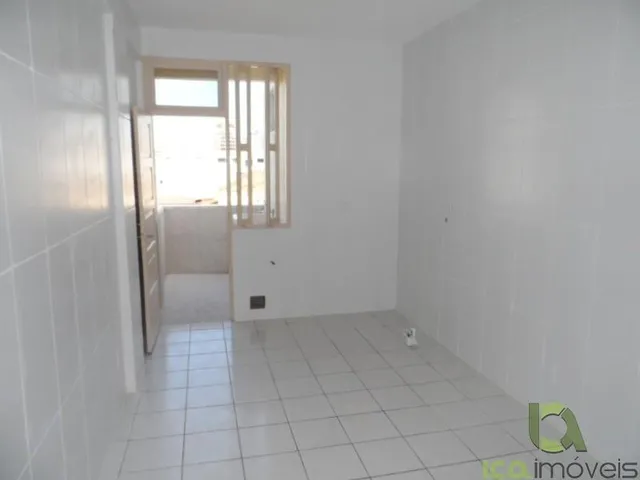 Imagem 4: Amplo Apartamento de 2 Quartos para Alugar no Estreito!