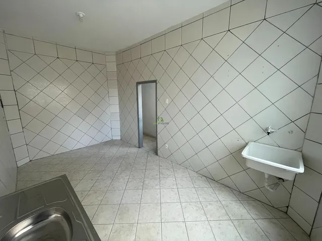 Imagem 2: Apartamento com 02 Quartos e Garagem em Barreiros!