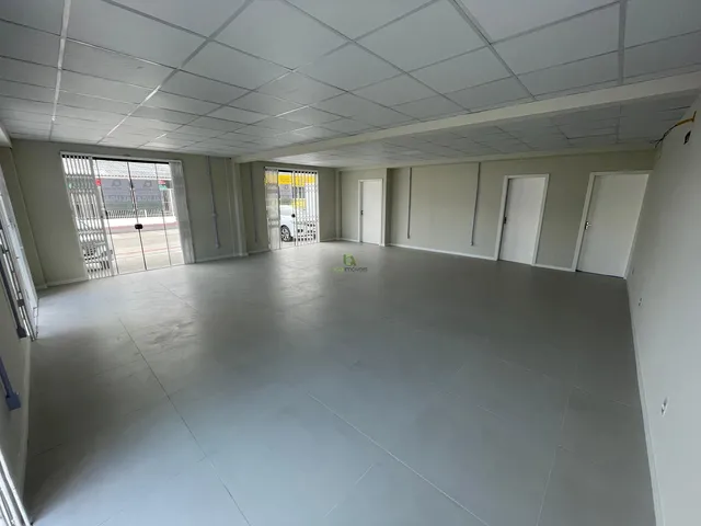 Imagem 2: Ótima Loja com Estacionamento em São José!