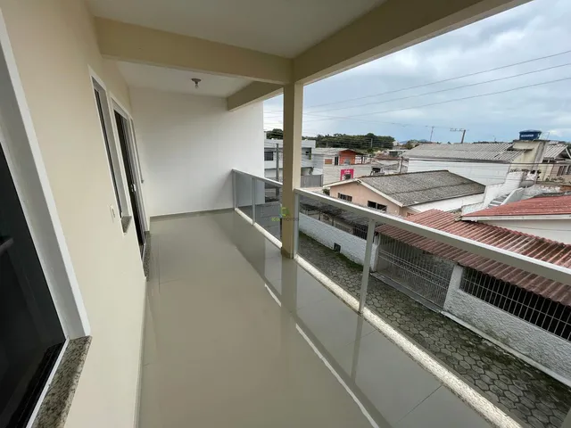 Imagem 9: Otima Casa Semi Mobiliada para Alugar de 3 Dormitórios 2 Vagas de Garagem em São José