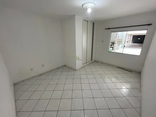 Imagem 5: Apartamento com Quarto e Garagem em Barreiros!
