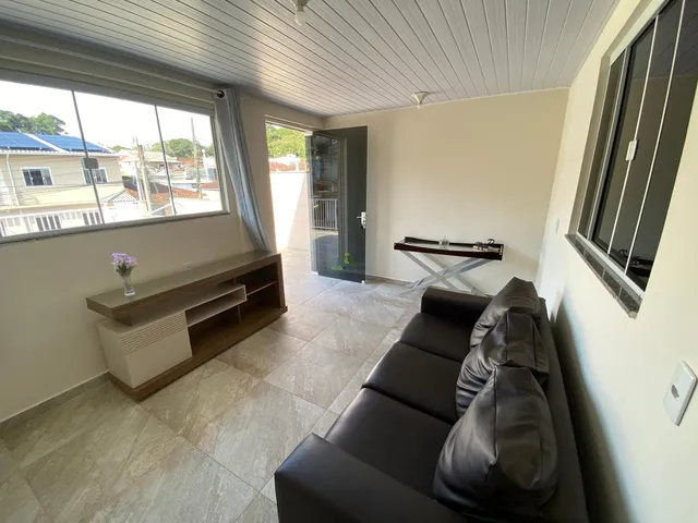 Imagem 2: Casa Semi Mobiliada com 2 Quartos para Alugar em São José
