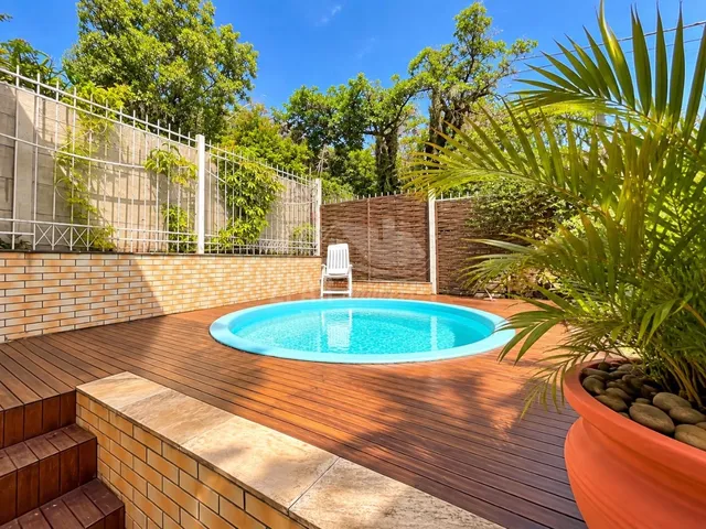 Imagem 3: Casa de 3 Quartos em Condomínio na Tristeza, Porto Alegre-Rs com 1 Suíte, 3 Banheiros e 170M² de Área