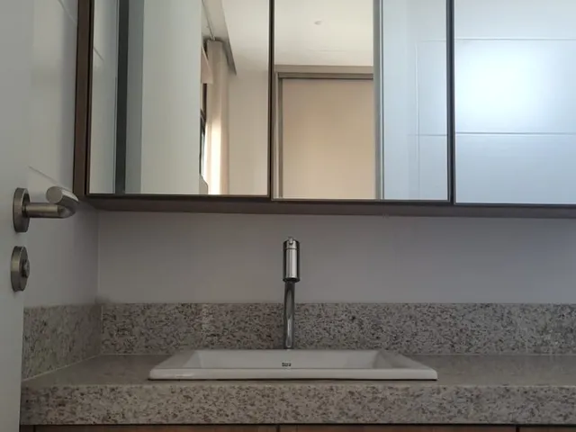 Imagem 12: Apartamento Mobiliado de 112 M² no Queens Residence com Vista para a Baía