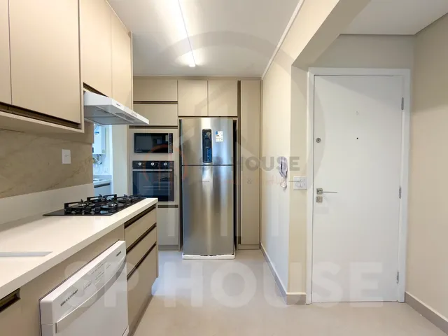 Imagem 6: Apartamento Reformado À Venda em Moema com 2 Suítes, 1 Vaga, 72M²