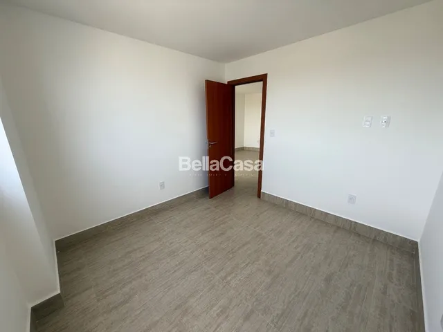 Imagem 6: Apartamento a Venda no Centro de Guarapari - Edifício com Área de Lazer