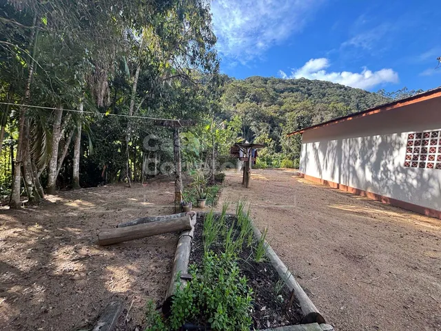 Imagem 9: Casa com Terreno de 3 Mil M2