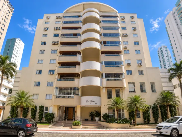 Imagem: Apartamento À Venda com 66M² por R$ 1.400.000,00