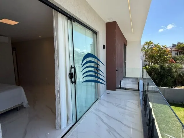 Imagem 10: Casa Contemporânea com Piscina e 4 Suítes no Itaigara