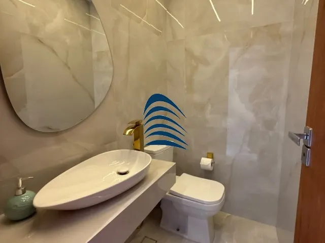 Imagem 3: Casa Contemporânea com Piscina e 4 Suítes no Itaigara